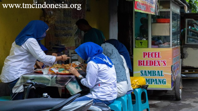Nasi Bali Men Weti Kuliner Merakyat untuk Sarapan Pagi